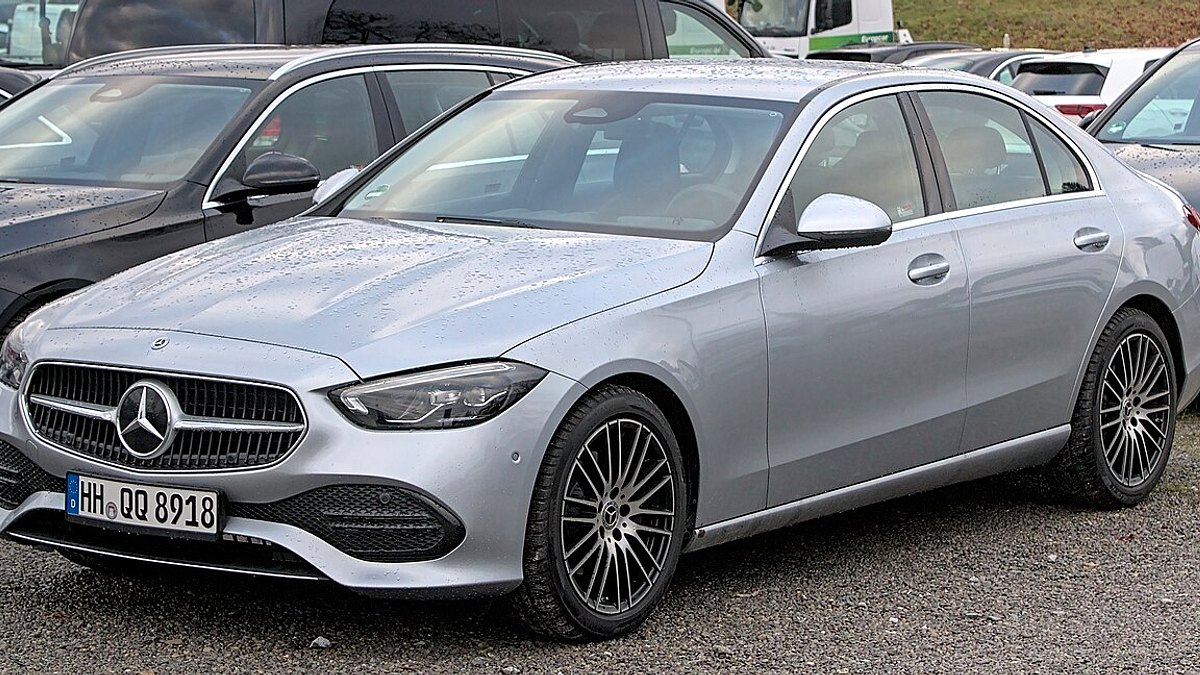 Mercedes-Benz C200 / E200 / A180 Akü Takviye Cihazı