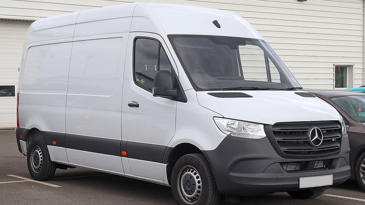 Mercedes-Benz Sprinter & Vito Tourer Akü Takviye Cihazı